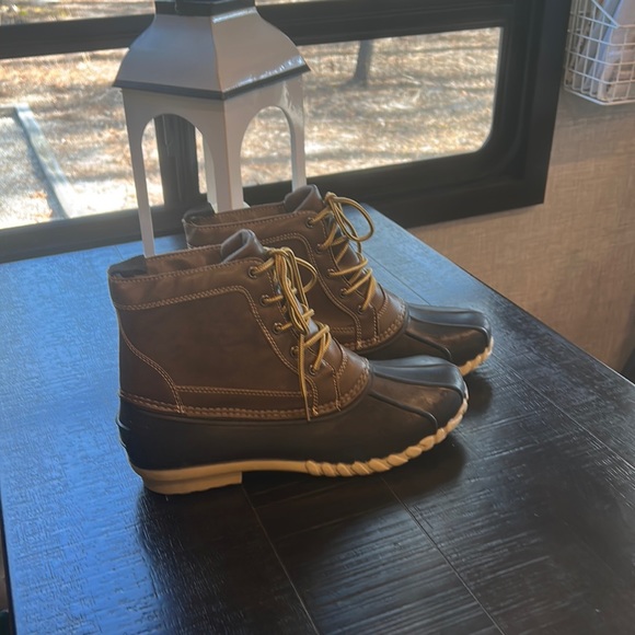 Itasca Waterproof Duck Boots - Picture 2 of 12